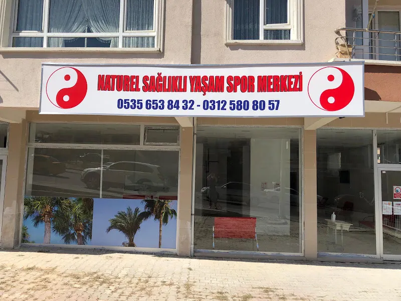NATUREL SAĞLIKLI YAŞAM SPOR MERKEZİ MUSTAFA AYHAN ÖZDEMİR — fotoğraf 2