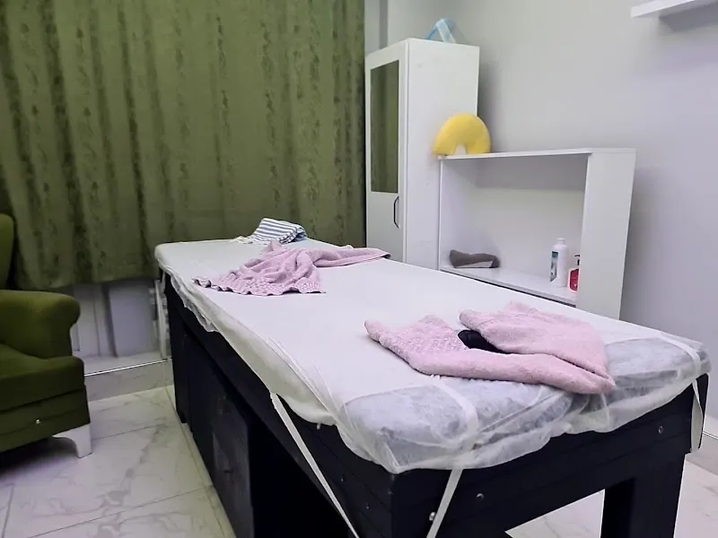Afyon Relax Plus Ultra Lüx Masaj Salonu — fotoğraf 2