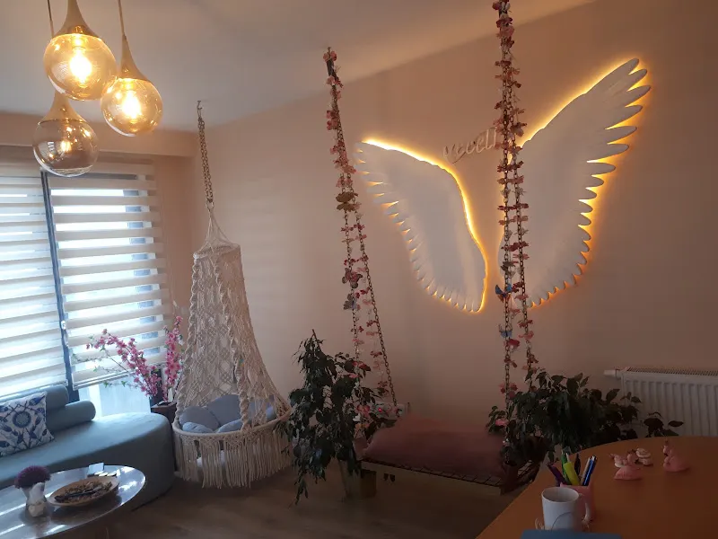 Uccello Baby Spa \ Bebek Spa, Bebek Masajı ve Hamile Yogası — fotoğraf 3