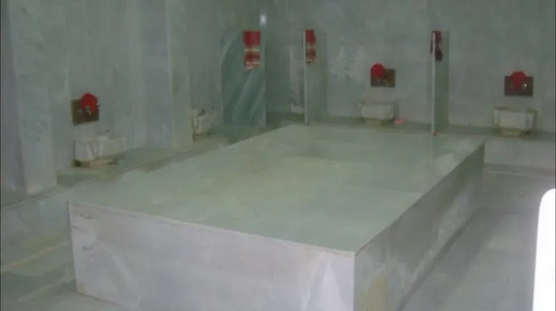 ŞİRİNYER HAMAMI