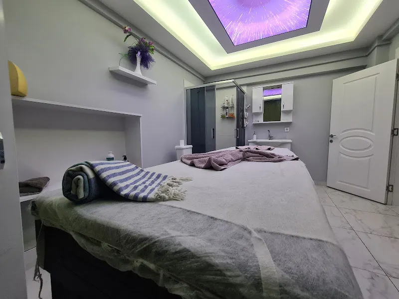 Afyon Relax Plus Ultra Lüx Masaj Salonu — fotoğraf 1