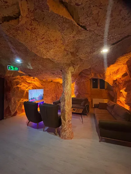 ERCİŞ MAĞARA MASAJ SALONU ve SPA MERKEZİ — fotoğraf 1
