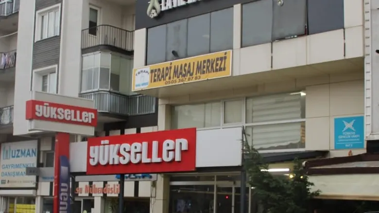 Terapi Masaj Merkezi Hacamat Tedavisi Sülük Tedavisi Fıtık Tedavisi Medikal Masaj Bioenerji Masajı Fast Tedavisi — fotoğraf 1