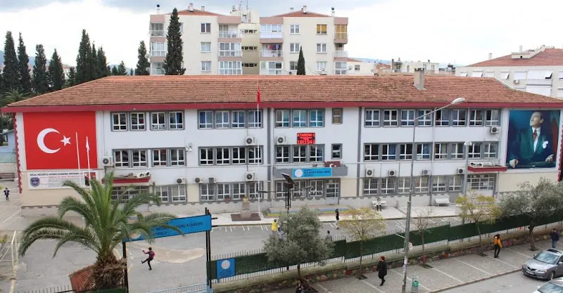 İzmir konak travesti — fotoğraf 2