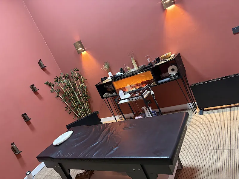 Pırlanta Kızlar Güzellik ve Masaj Salonu — fotoğraf 1