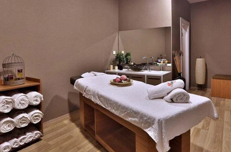 Alsancak Spa Masaj Salonu — fotoğraf 1