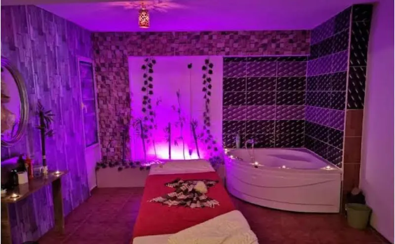 Samsun Masaj Salonu Neon Spa — fotoğraf 1