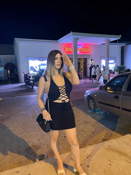 izmir ilayda — fotoğraf 1